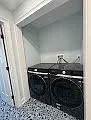 Newly renovated 2 bedroom 2 bathroom apartment — Photo 3
