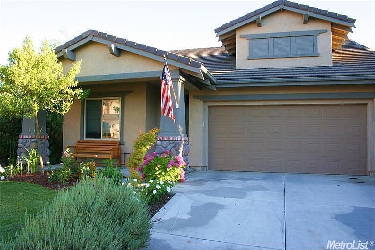 1st image of 4060 Tahoe St