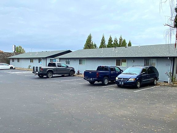 2nd image of 3522-3586 Anita Dr NE #3575