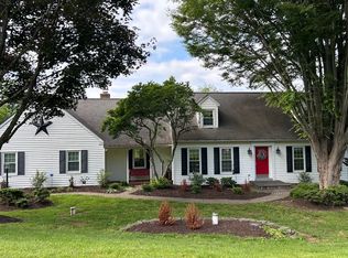 975 Windsong Rd, West Chester, PA 19382
