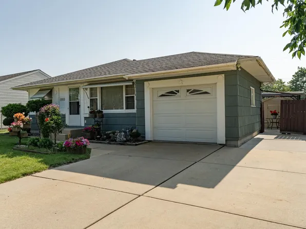1404 15 1/2 Ave NW, Rochester, MN 55901