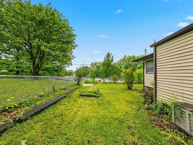 3034 Forge Dr — Photo 37