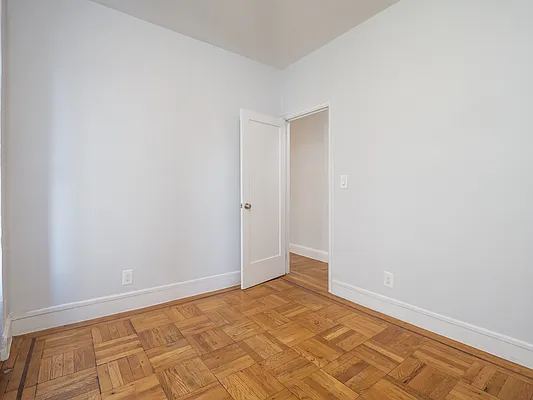 Rented by City Connections Realty | media 9