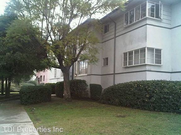 3rd image of 4026 West Blvd APT B