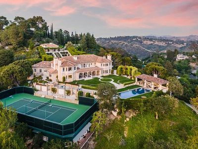 2911 Antelo View Dr, Los Angeles, CA, 90077