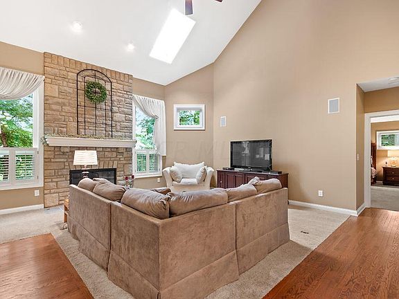 3rd image of 10782 Rushden Ct