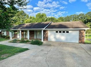 203 Woodland Dr, Kosciusko, MS 39090