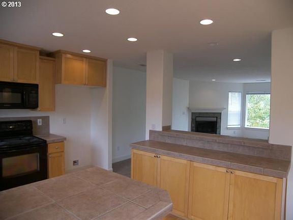 4th image of 91 River Rock Ln