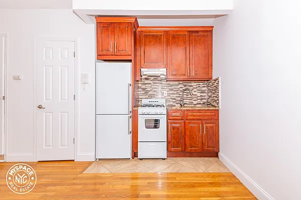 Rented by MySpaceNYC | media 11