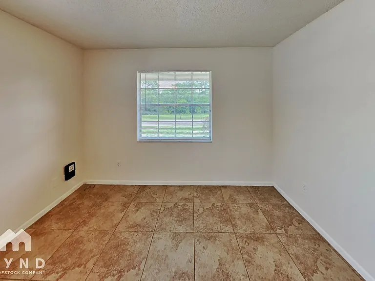 12431 Brookside St — Photo 11