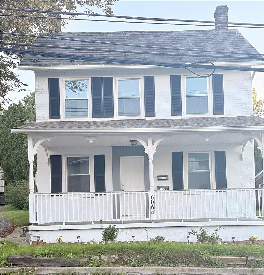 3 bed, 1.0 bath, 736 sqft, $2,500 — Photo 1