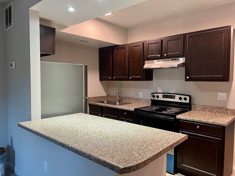 Apartment 202 - Available 11/19/2024