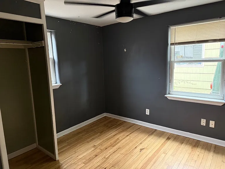 903 W Mountain Ave — Photo 4