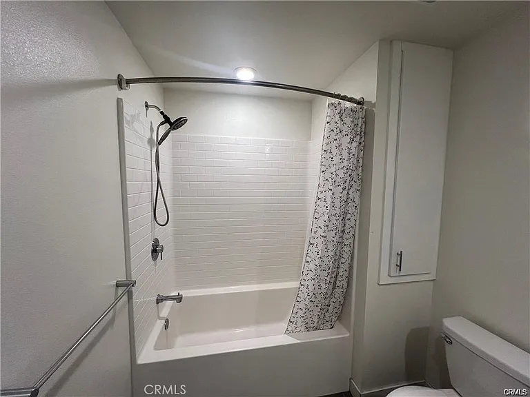 1402 N Nolita — Photo 12