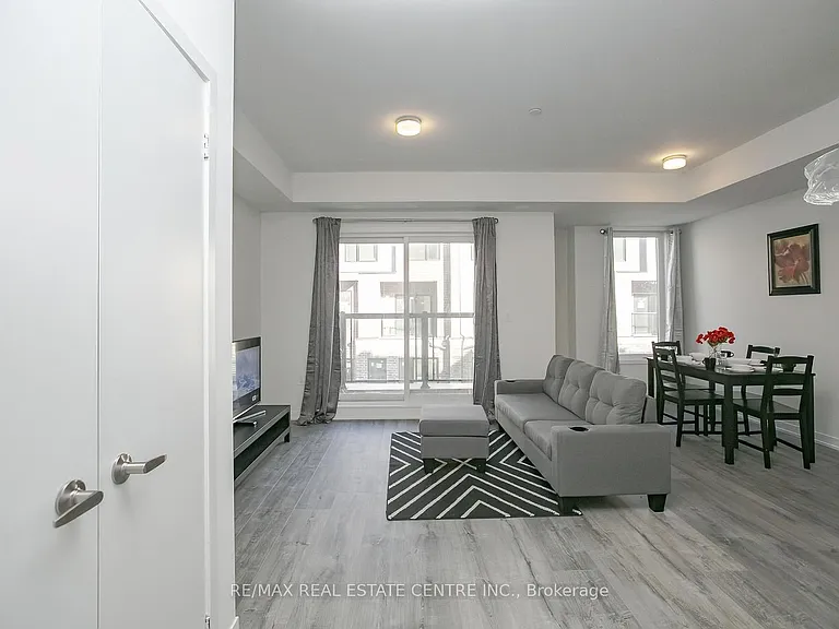3556 Colonial Dr #4 — Photo 3