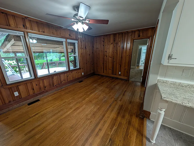 132 Deborah Dr — Photo 13