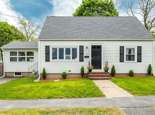 8 Laurel St, Peabody, MA 01960