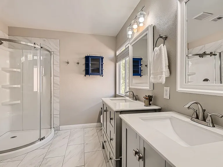 1517 Calle Montery St — Photo 23