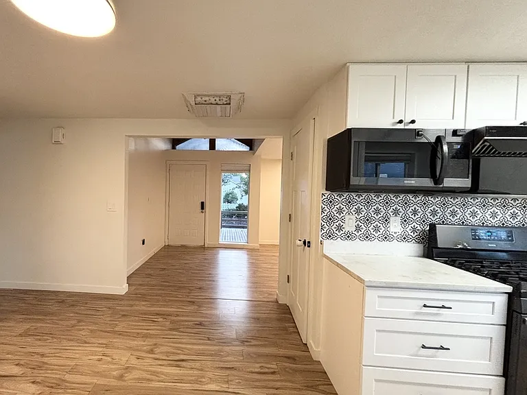 11299 S Woodhill Dr — Photo 7