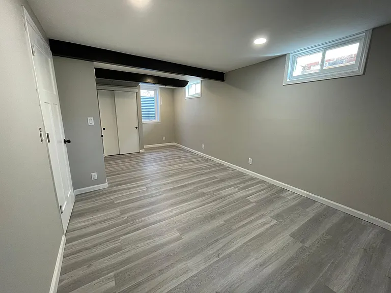 2827 N 66th Ave — Photo 15
