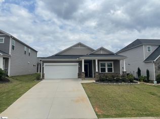 381 Pewter Cir, Simpsonville, SC 29680