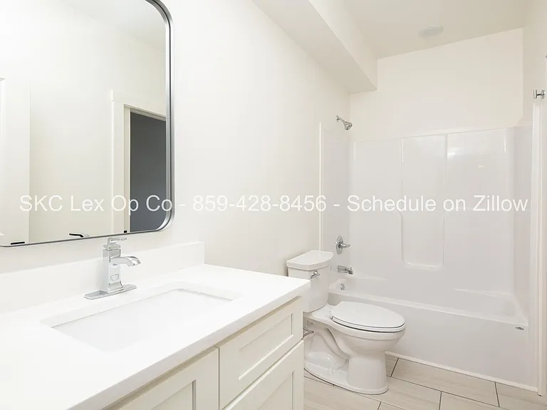 7 N Main St #1 — Photo 12
