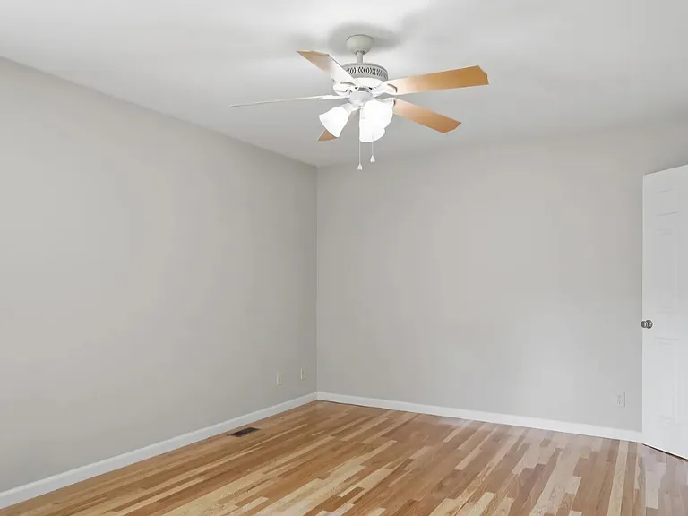 5512 Hunley Ct — Photo 19