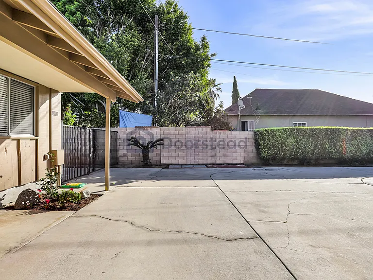 5103 W 7th St #B — Photo 7