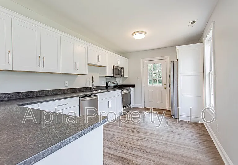 7 Highlawn Ave — Photo 8