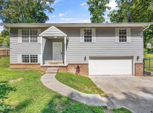 5013 Laurel Woods Dr, Knoxville, TN 37921