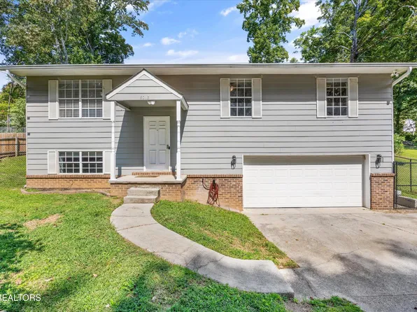 5013 Laurel Woods Dr, Knoxville, TN 37921
