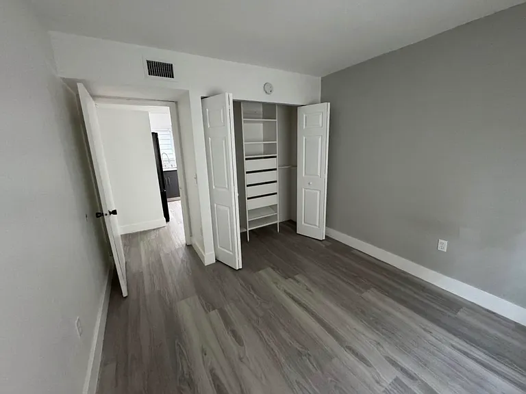 6235 SW Kendale Lakes Cir #140 — Photo 11