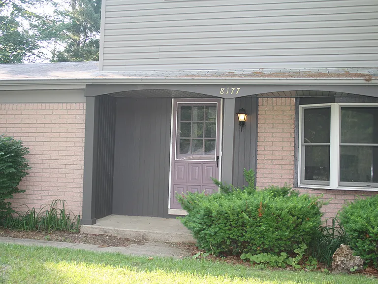 8177 Rene Dr — Photo 3