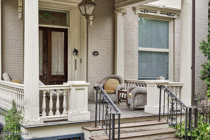 3rd image of 143 Caroline Street #4