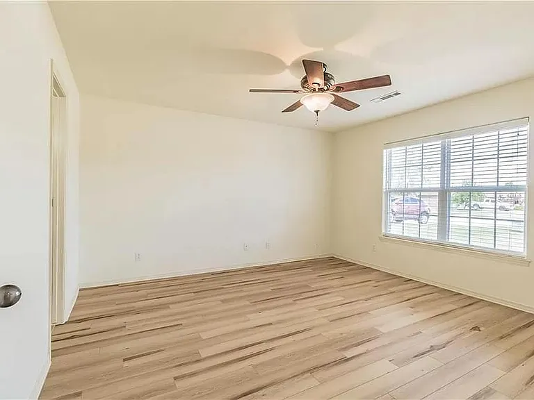 4607 SW Limestone Ave — Photo 11