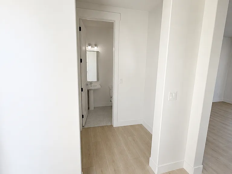 626 W Cedar Hill Dr — Photo 10