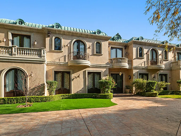 1021 N Crescent Dr — Photo 33