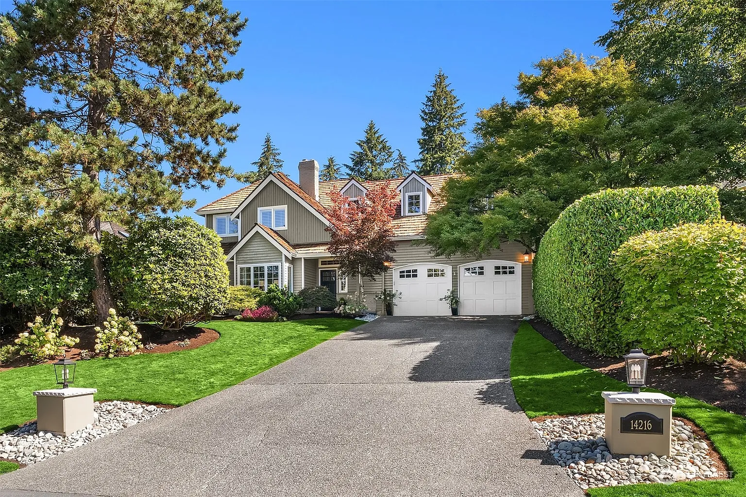 14216 209th Avenue NE photo 1