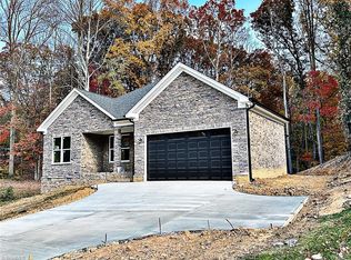 10 Arita Cir, Winston Salem, NC 27105