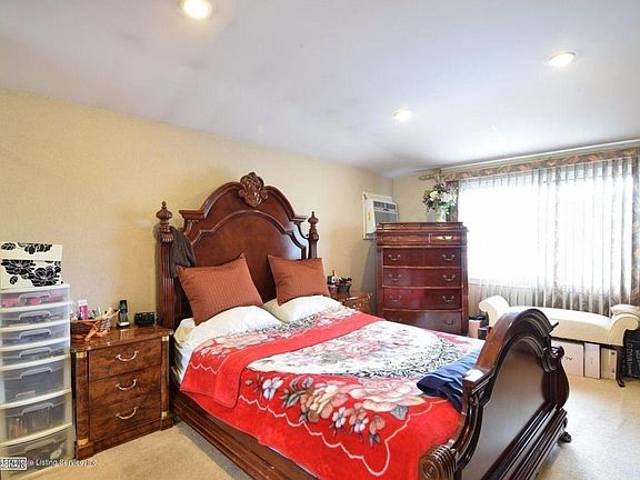 5th image of 174 Sandalwood Dr Fl 2nd