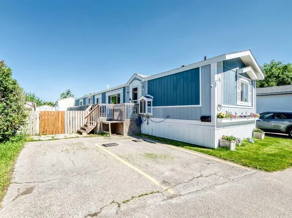 6724 17th Ave SE #130, Calgary, AB T2A 0W5