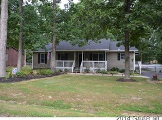 145 Cooper Dr, Stuarts Draft, VA 24477