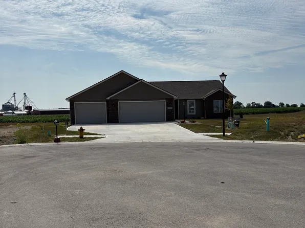 22422 Ametrine Ct, Woodburn, IN 46797