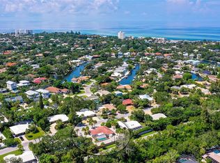 631 Venice Ln, Sarasota, FL 34242