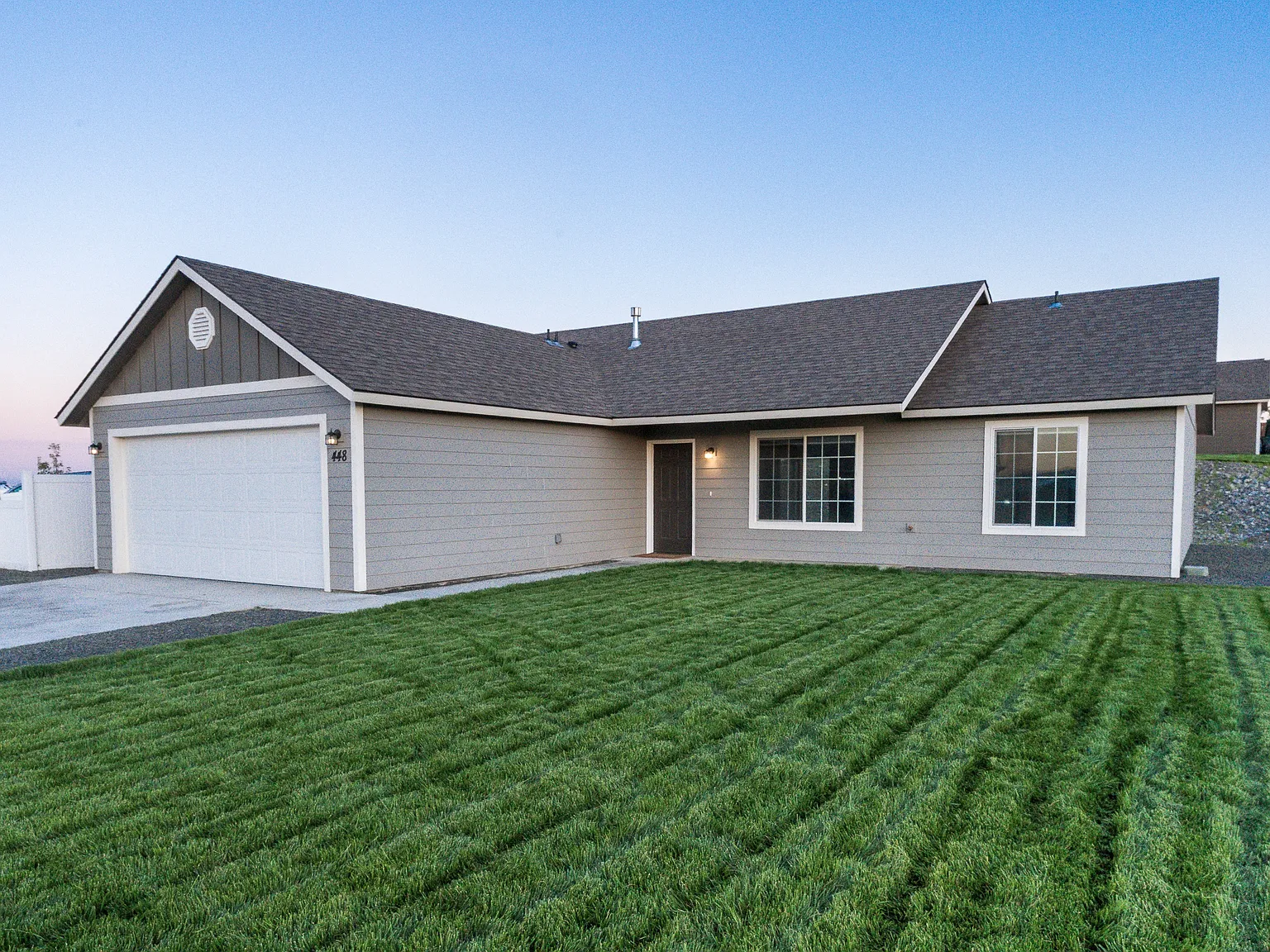 4 bed, $2,500 — Photo 2