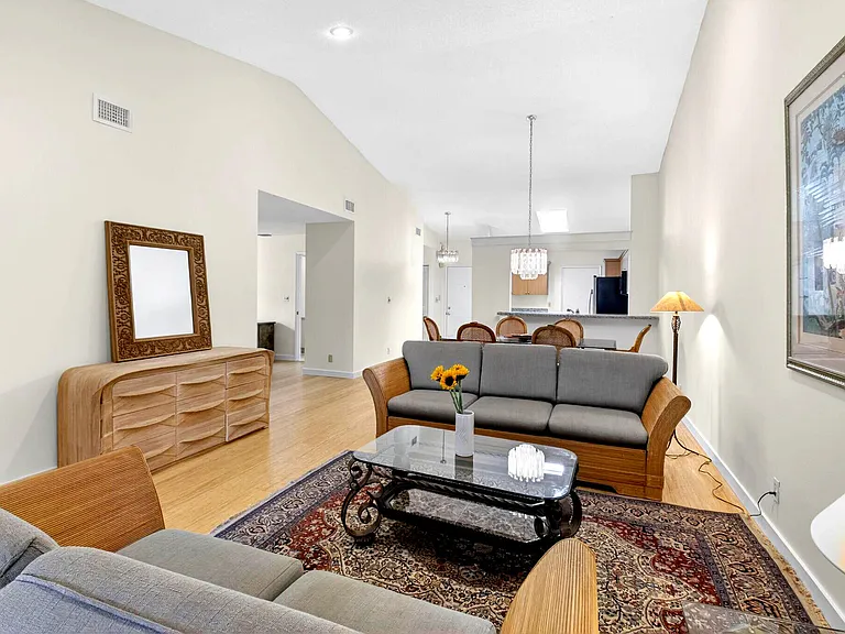 10938 Roebelini Palm Ct #B — Photo 12