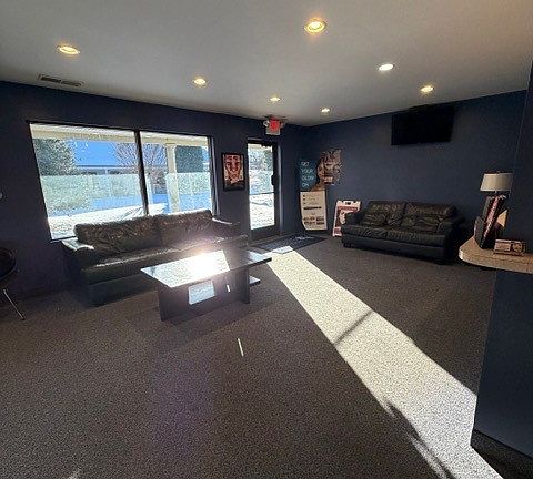 3rd image of 2134 Nicholasville Rd Suite 13