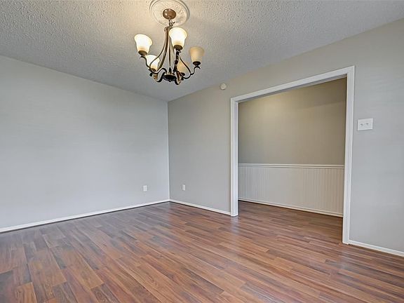 5th image of 4233 Ember Ln