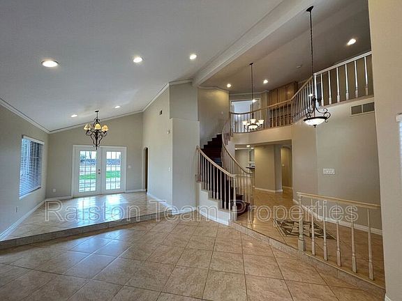 3rd image of 1020 Dorado Ct