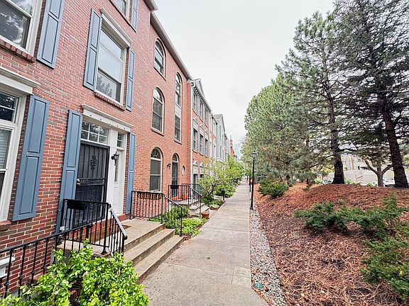 2nd image of 463 Josephine St